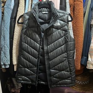 North face vest
